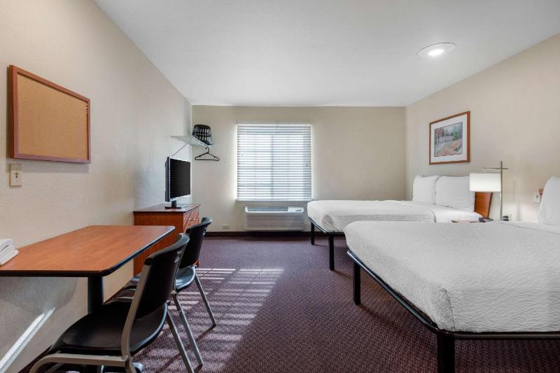 Double Room with Two Double Beds - Non-Smoking image 3