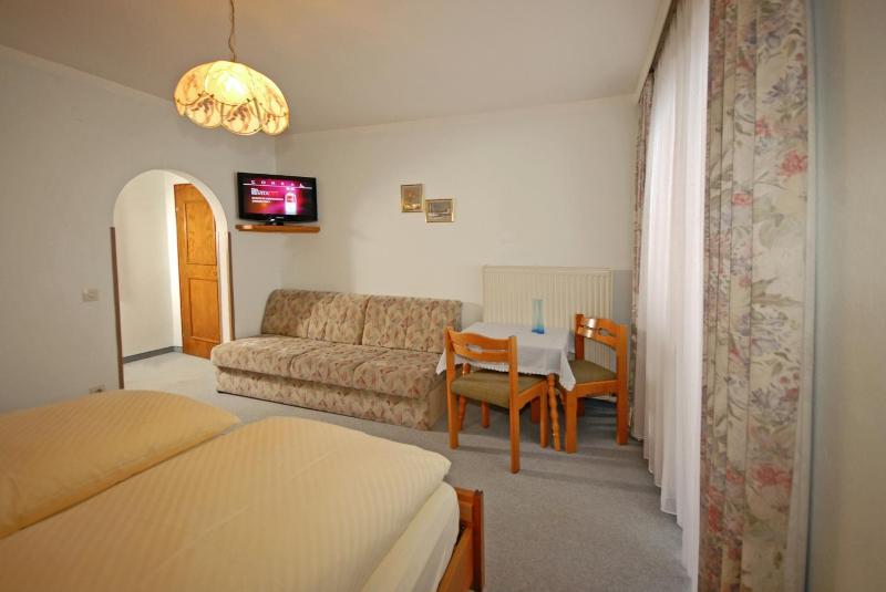 Triple Room image 3