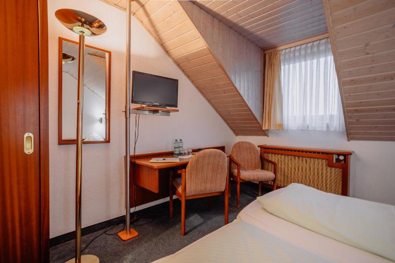 Double Room image 1