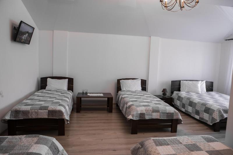 Superior Triple Room image 1