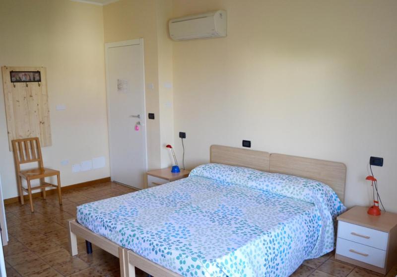 Double or Twin Room with Balcony image 3