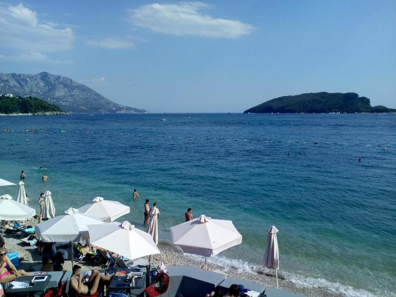 Apartment with Sea View image 3