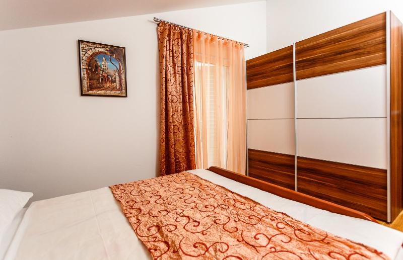 Two-Bedroom Apartment with Sea View and Balcony image 3