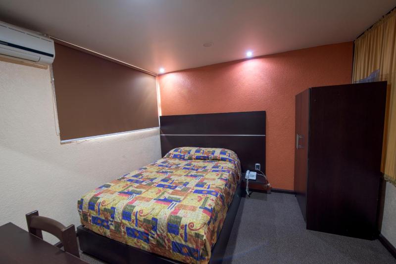 Oaxaca Inn Reforma - image 10