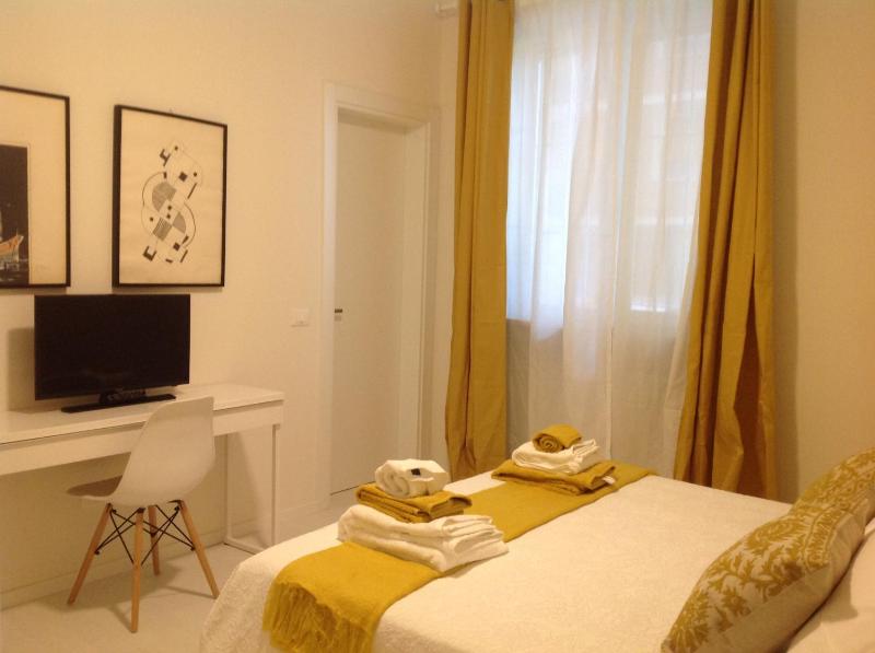 Double Room image 4