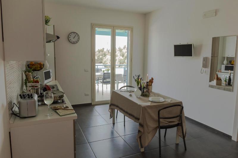 One-Bedroom Apartment with Terrace and Sea View image 3