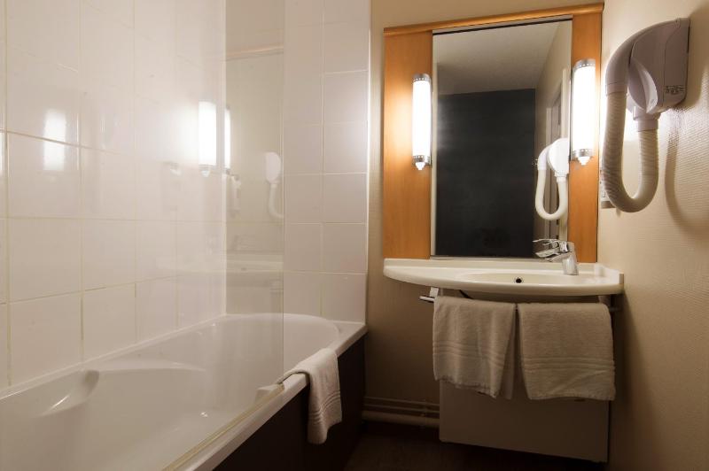 ibis Tours Nord - image 9