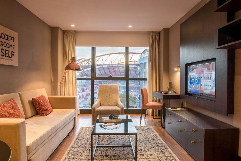 One-Bedroom Apartment with Stadium View image 3
