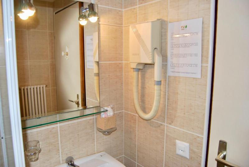 Single Room image 2