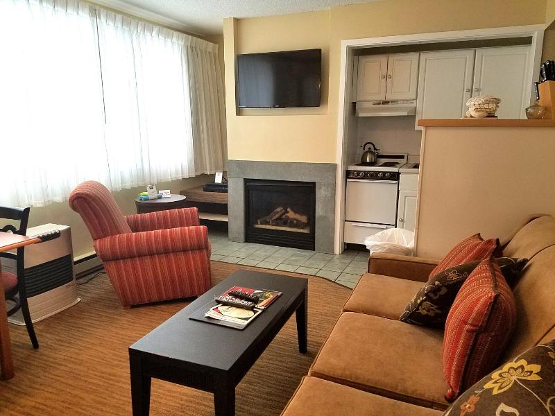 Two-Bedroom Suite image 2