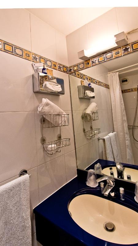 Small Double Room image 1
