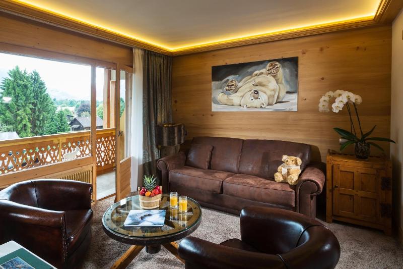 Suite (2 Adults) image 4
