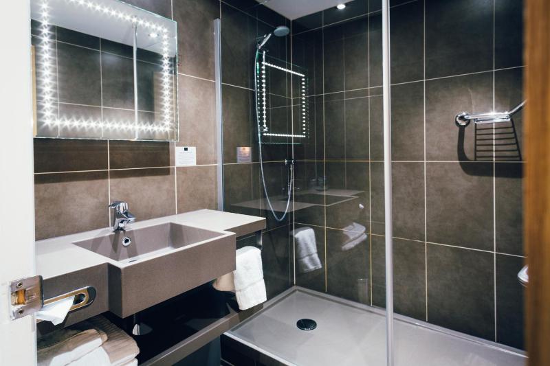 Novotel Coventry M6 J3 Hotel - image 4