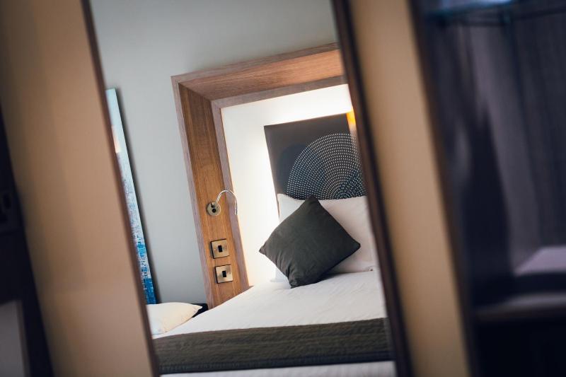 Novotel Coventry M6 J3 Hotel - image 33