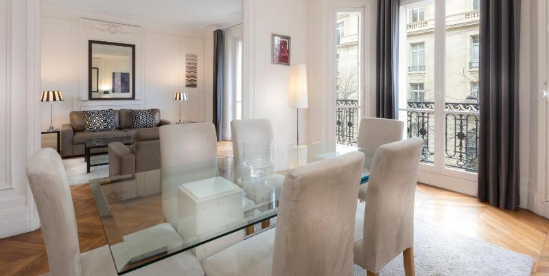 Classic Three-Bedroom Apartment image 4
