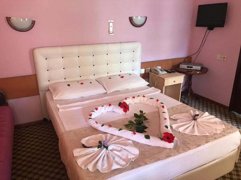Suite with Balcony image 3
