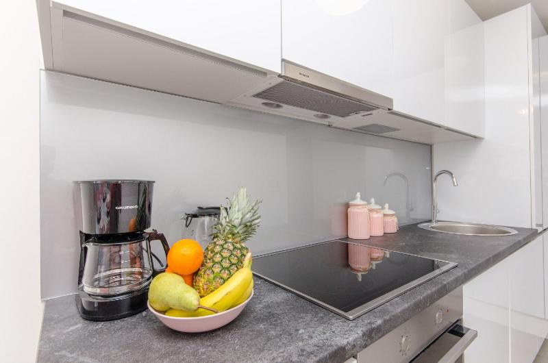 Apartment Luxury Center - image 14