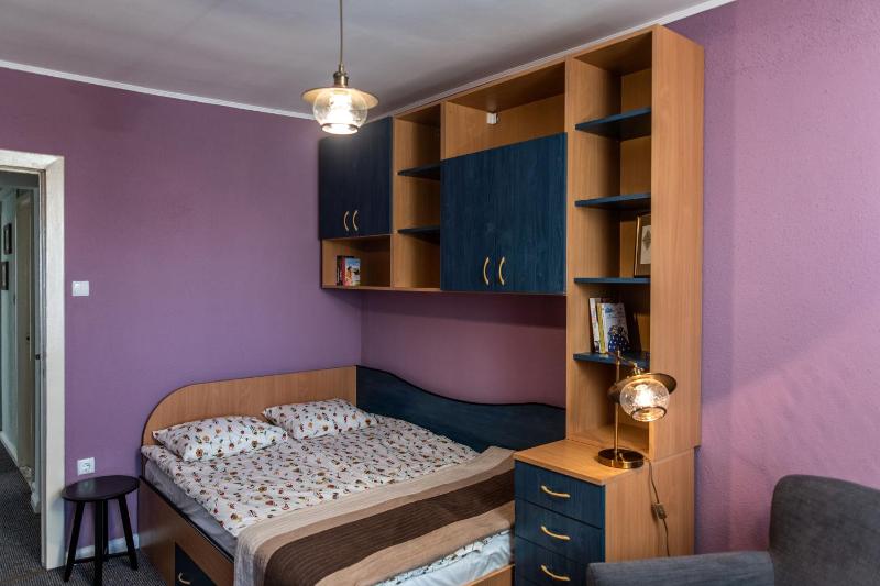 City View Apartment - image 3