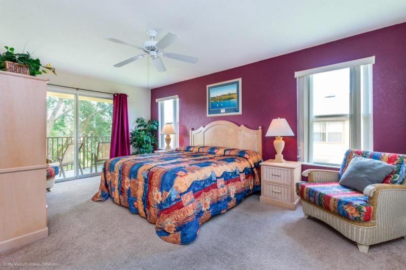 Four-Bedroom Townhouse image 3