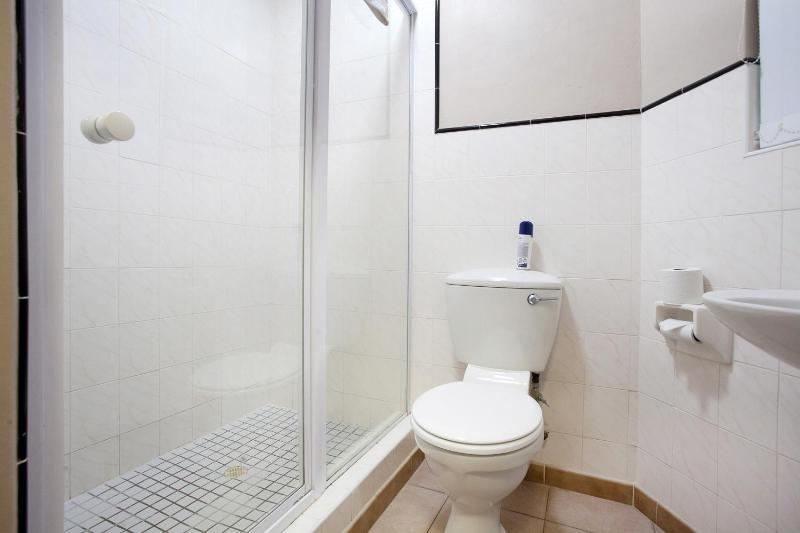 The Reef Apartments - image 10
