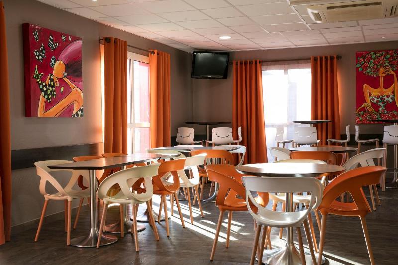 Hotel Clermont Estaing - image 25