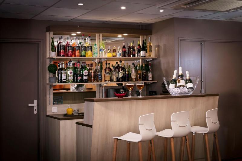 Hotel Clermont Estaing - image 30