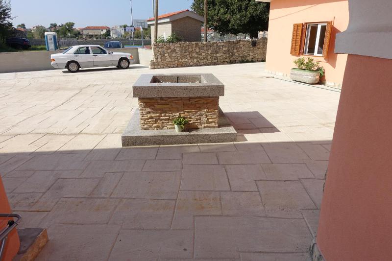 One Bedroom Apartment with Terrace image 2