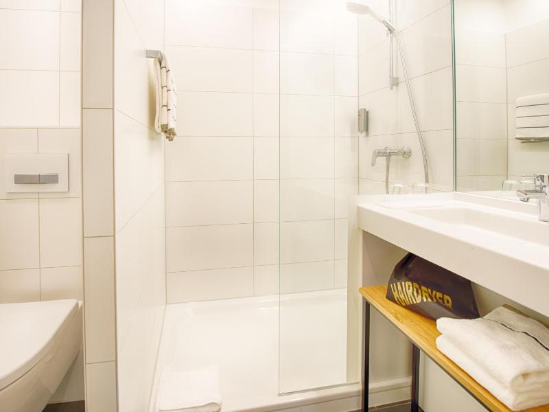 Superior Double Room image 3