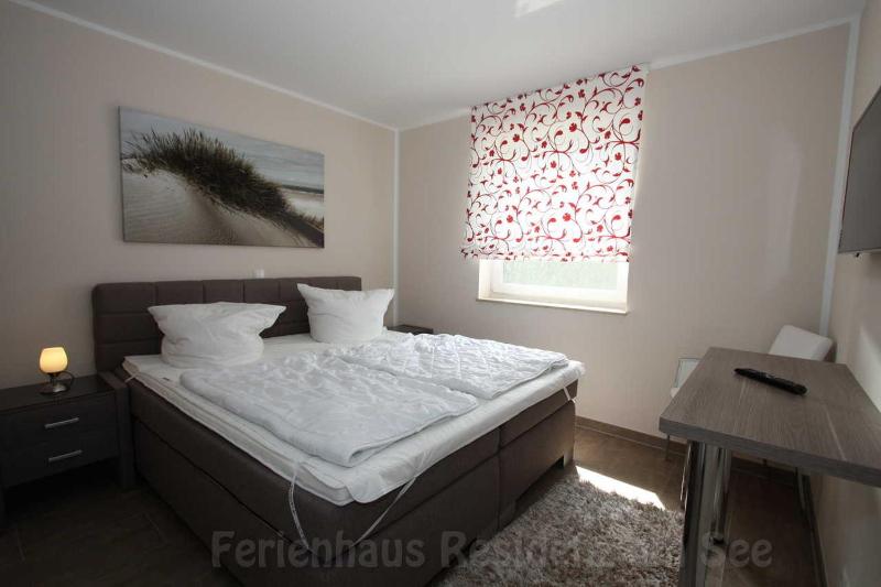 Three-Bedroom House image 2