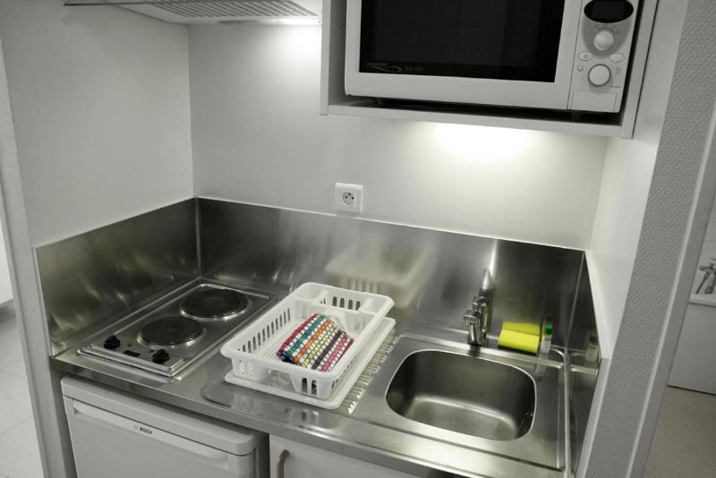 Apartment with Balcony image 4