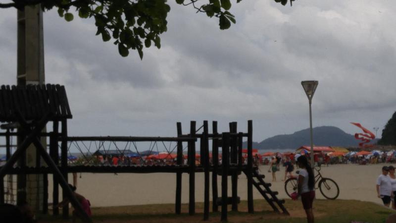 Apto Pé na Areia Santos - image 5