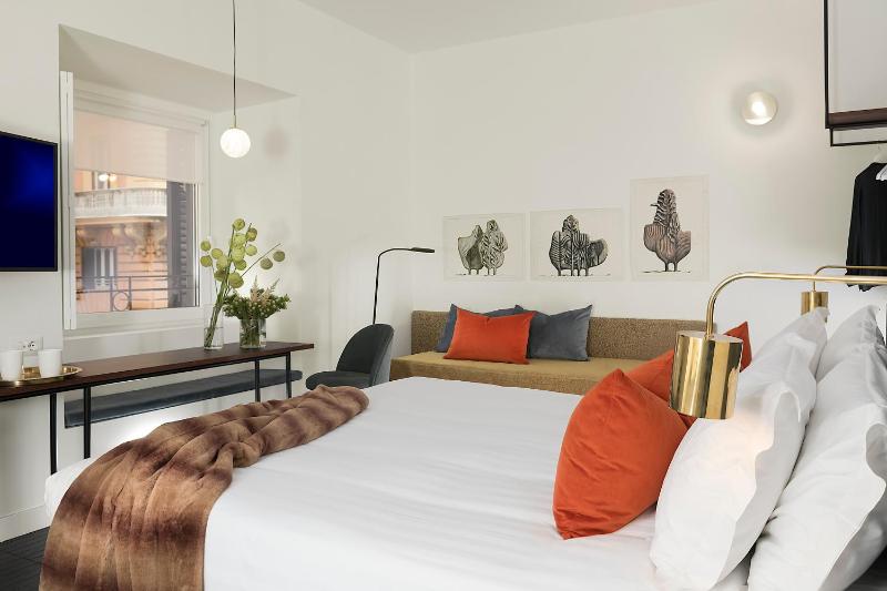 Triple Room with View image 3