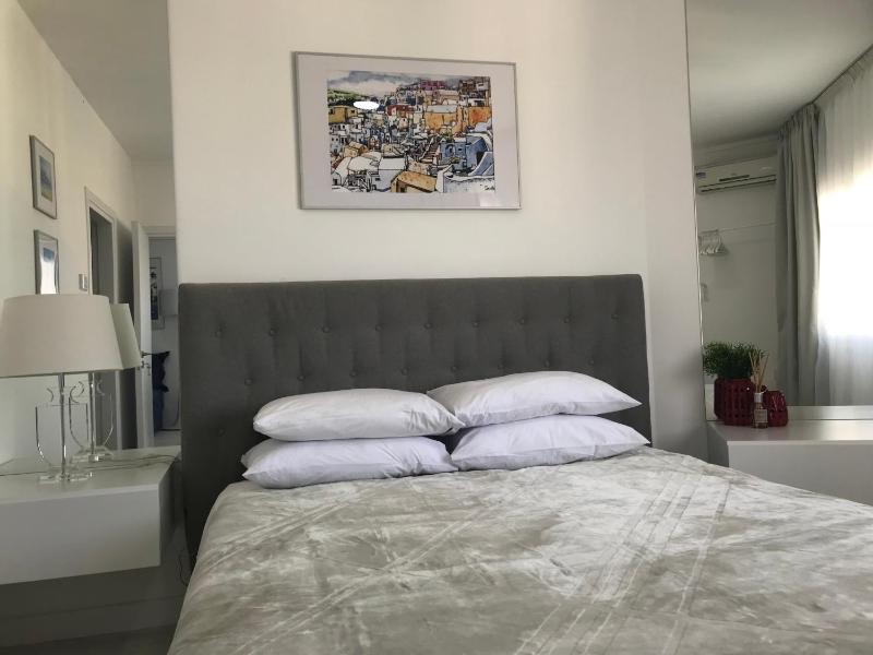 Apartment with Sea View image 3