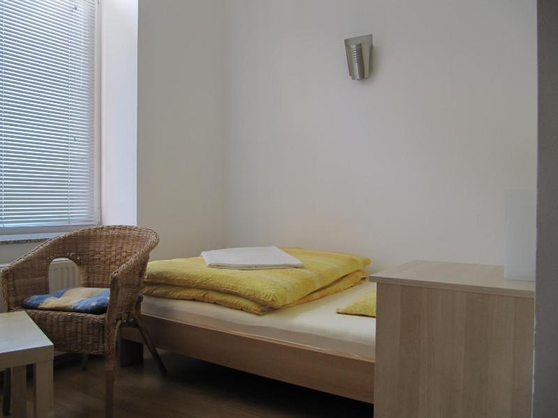 Single Room image 2