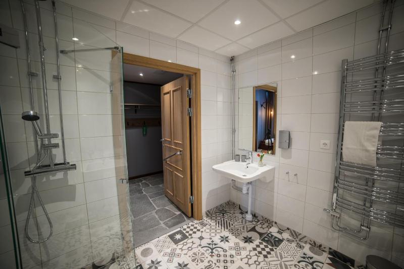 Standard Double or Twin Room image 3
