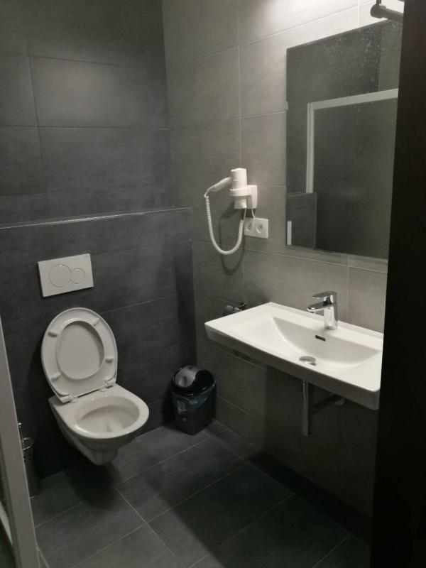 Deluxe Double Room (2 Adults + 1 Child) image 3