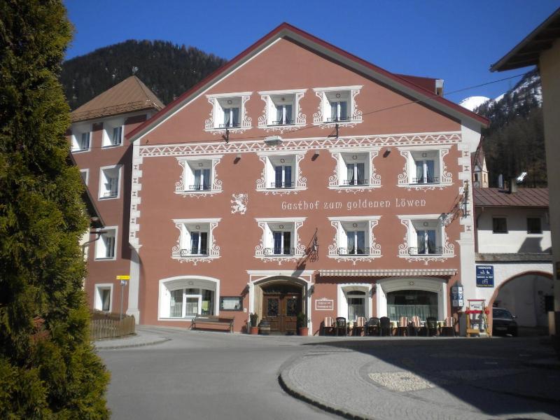 Gasthof zum goldenen Löwen Images