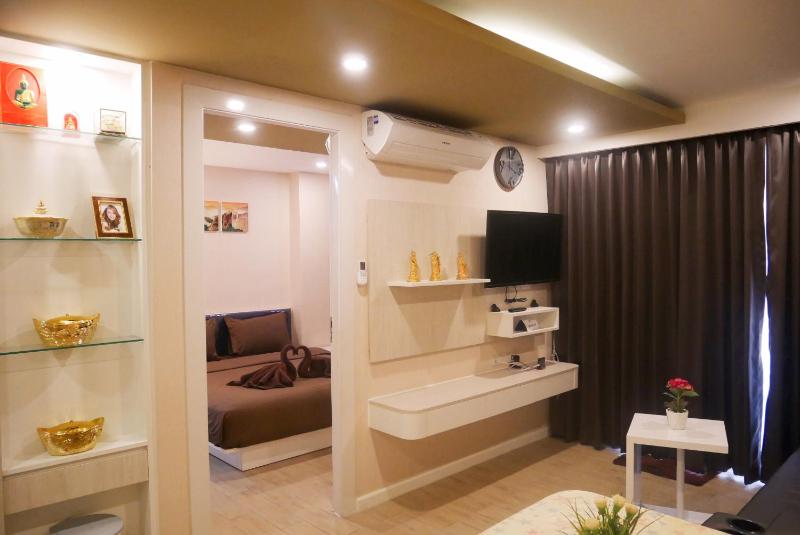 Seven Seas Resort Pattaya & Sofa bed - image 2