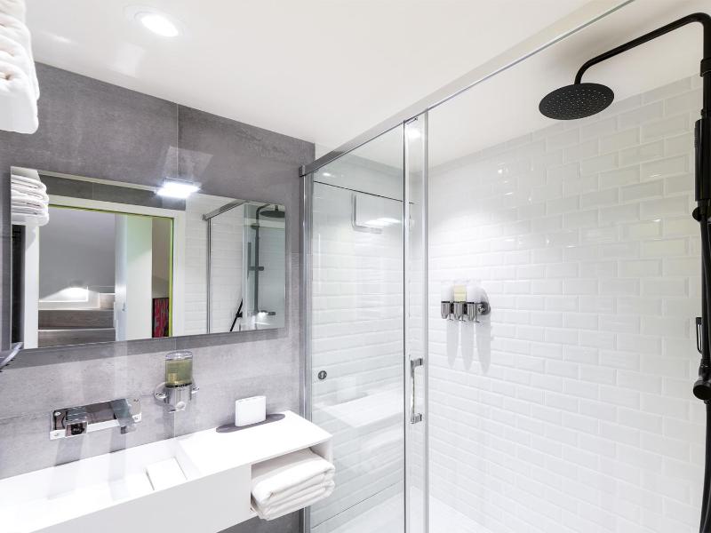 Exclusive Loft in Le Marais with AC - image 16