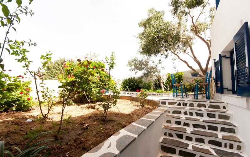 Angeliki's Studios Paros - image 14