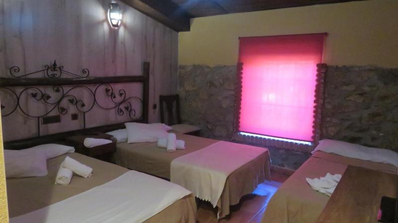 Triple Room image 1