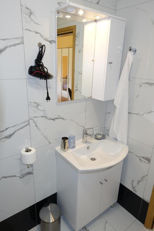 Studio Apartment with Terrace image 2
