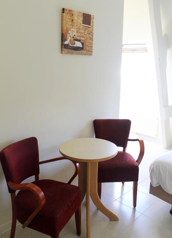 Double Room with Private Bathroom image 4