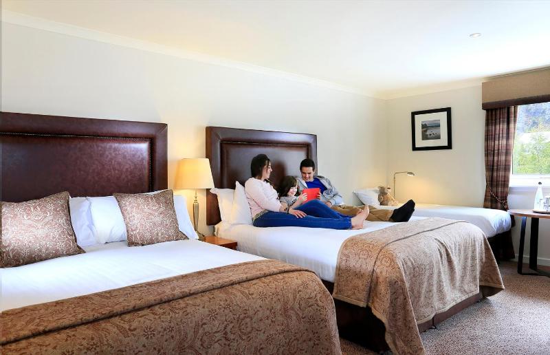 Double Room image 3