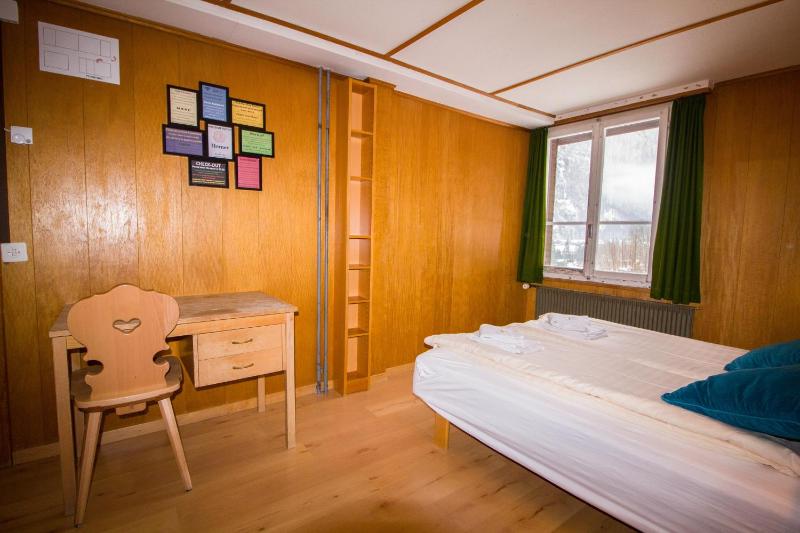Double Room with Shared Toilet image 1