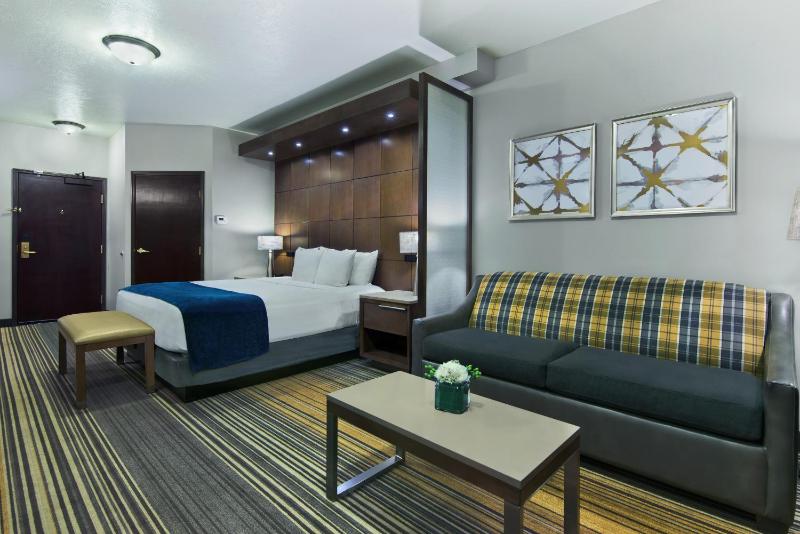 Riverview Balcony King Suite Sleeper Sofa image 4