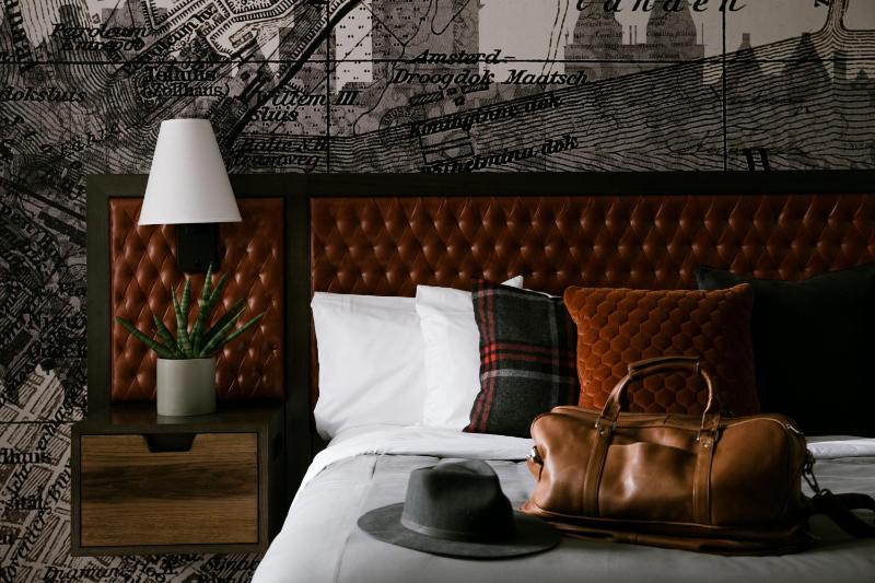 King Room image 2