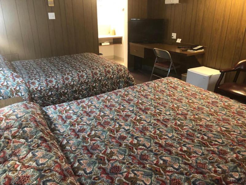 Double Room image 2