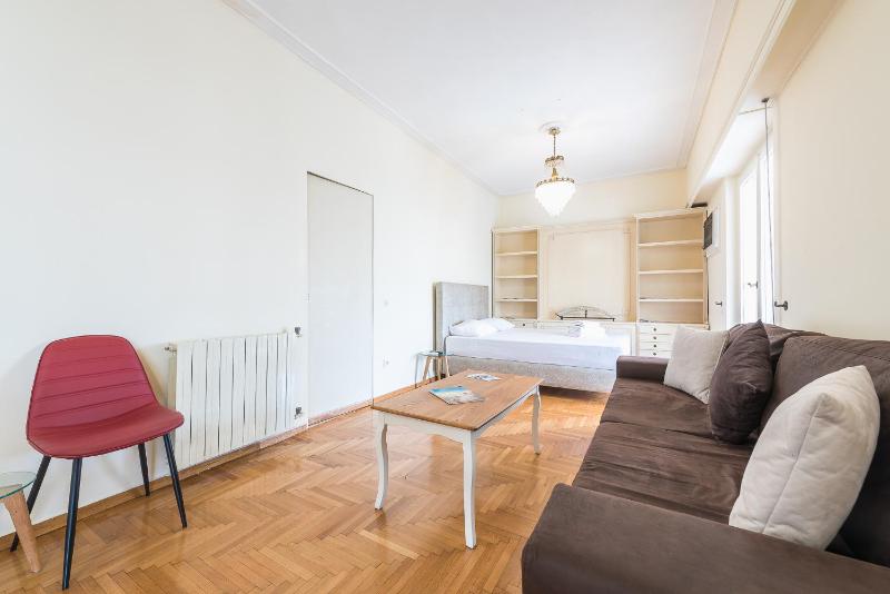 Victoria Capitan Apartments - image 2