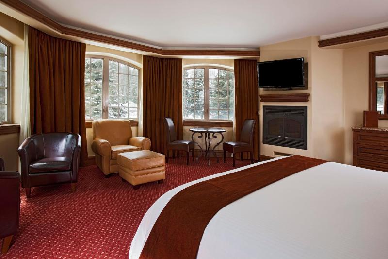 Premium Room with Mountain View image 1